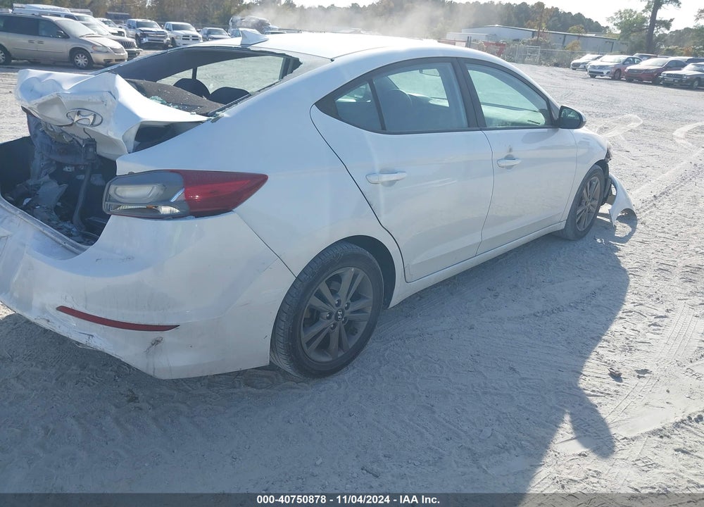 2018 HYUNDAI ELANTRA SEL VIN: 5NPD84LF8JH235929