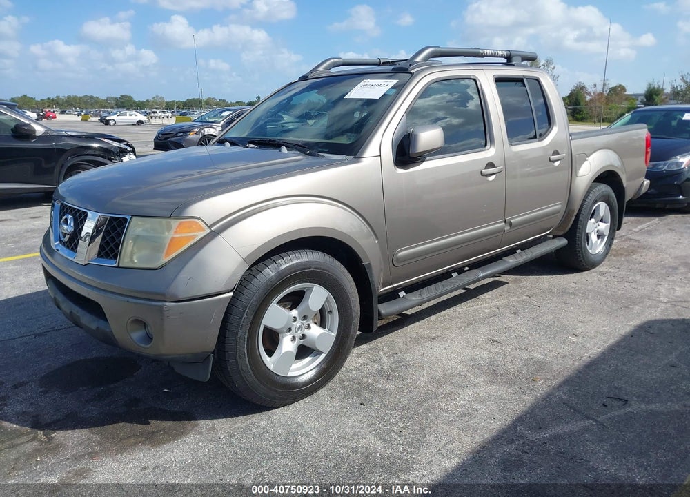2005 NISSAN FRONTIER LE VIN: 1N6AD07U35C425572