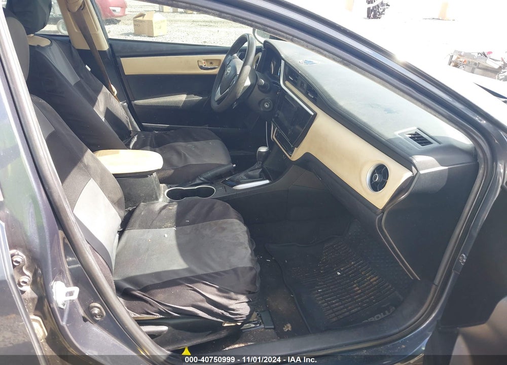 2018 TOYOTA COROLLA LE VIN: 5YFBURHE7JP831522