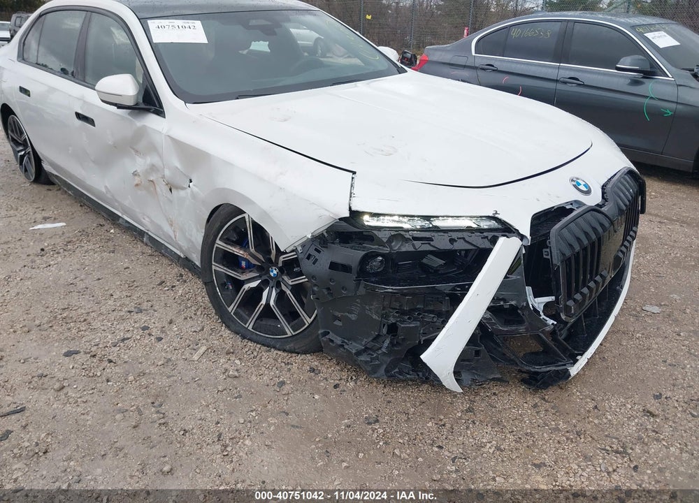 2024 BMW 760 VIN: WBA33EJ02RCP86988