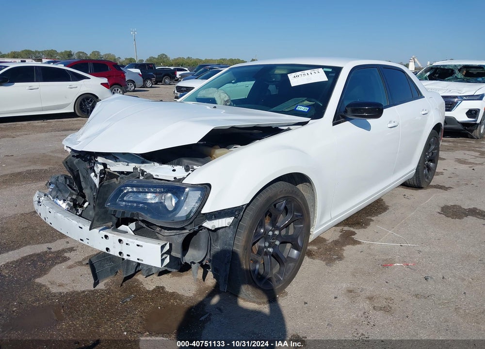 2019 CHRYSLER 300 TOURING VIN: 2C3CCAAG8KH758113