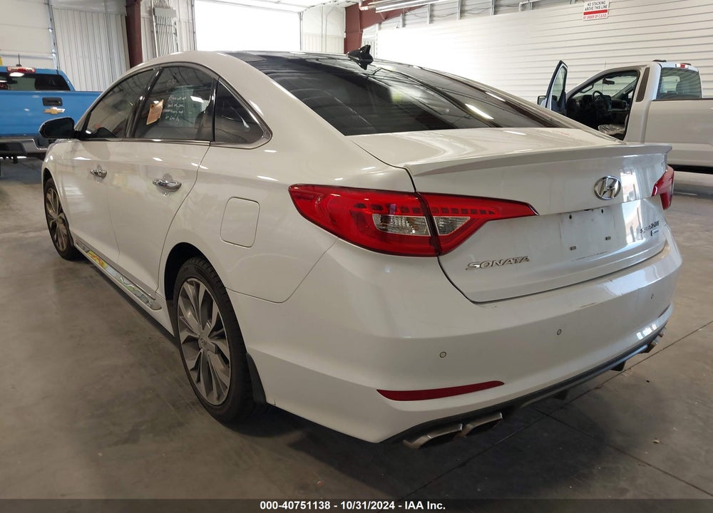 2015 HYUNDAI SONATA LIMITED 2.0T VIN: 5NPE34AB3FH153004