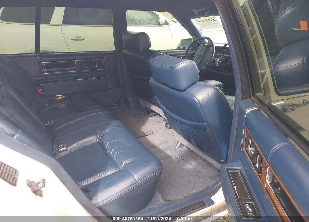 1993 CADILLAC DEVILLE VIN: 1G6CD53B1P4310661