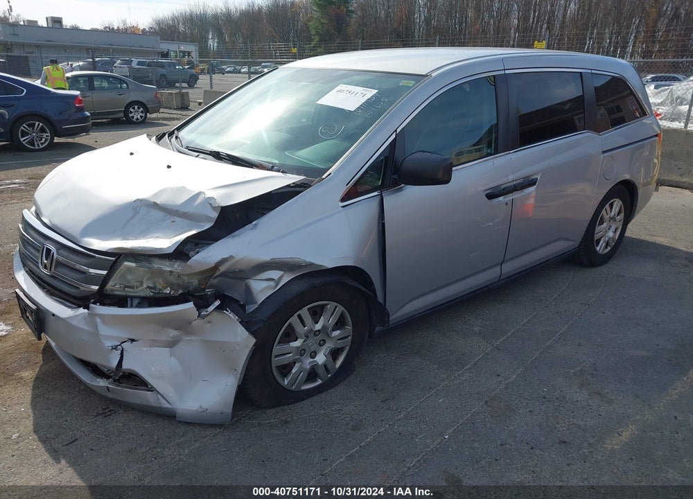 2011 HONDA ODYSSEY LX VIN: 5FNRL5H25BB043111