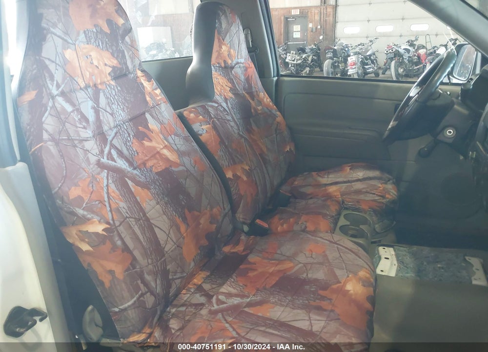 2005 CHEVROLET COLORADO VIN: 1GCCS146X58127410