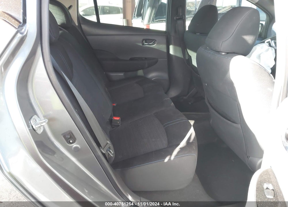 2018 NISSAN LEAF SV VIN: 1N4AZ1CP5JC315603