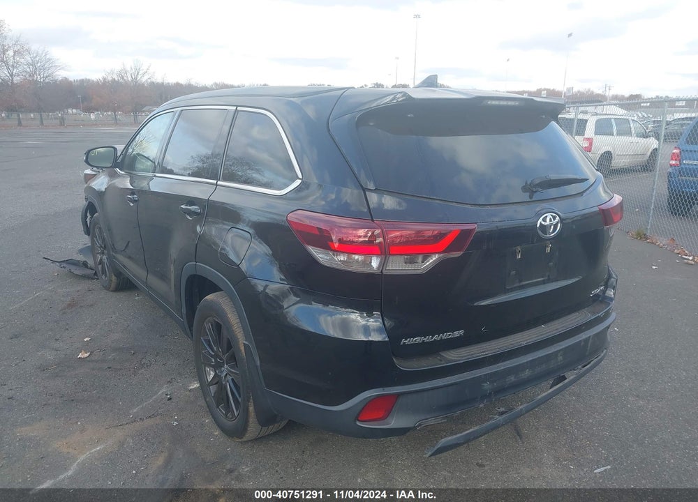 2019 TOYOTA HIGHLANDER SE VIN: 5TDJZRFH2KS604029