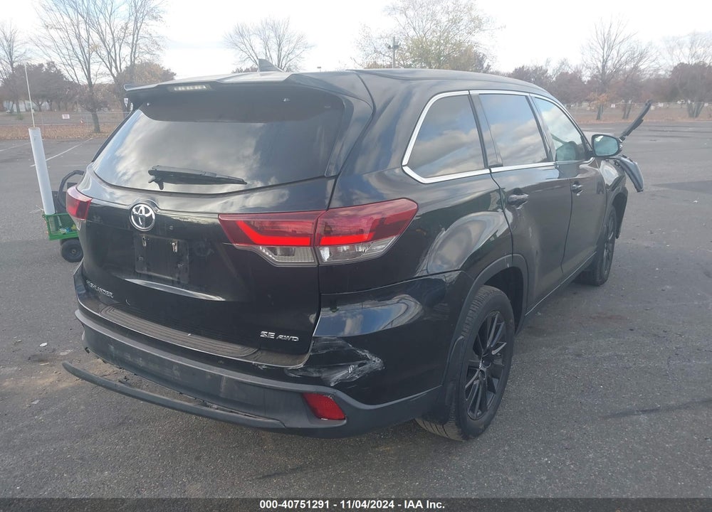 2019 TOYOTA HIGHLANDER SE VIN: 5TDJZRFH2KS604029