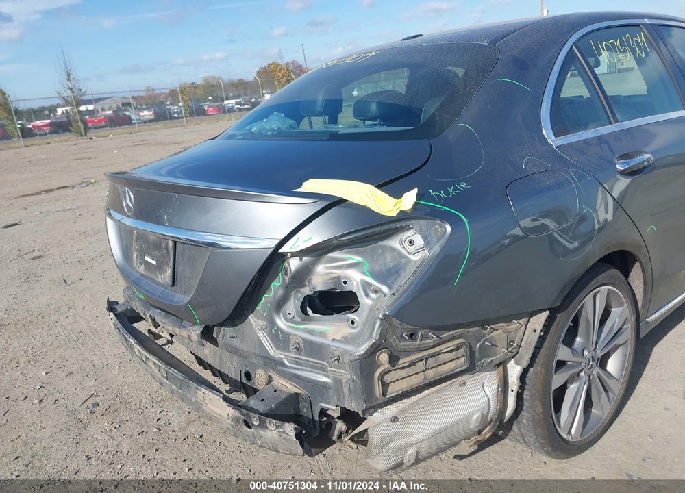 2018 MERCEDES-BENZ C 300 VIN: 55SWF4JB7JU251244