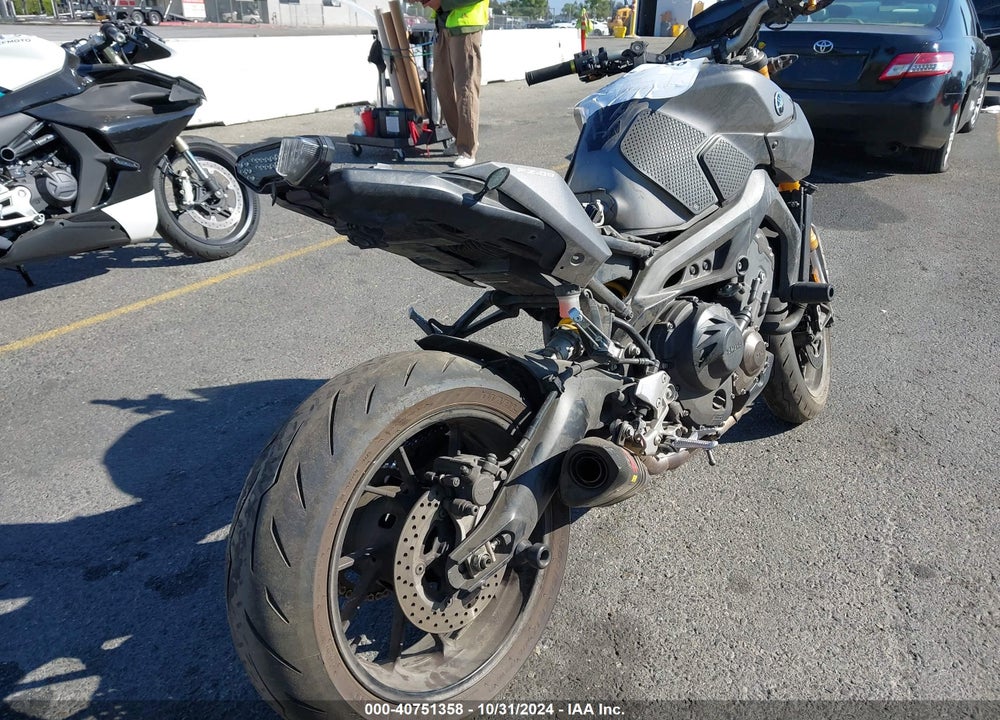 2015 YAMAHA FZ09 C VIN: JYARN33Y1FA002088