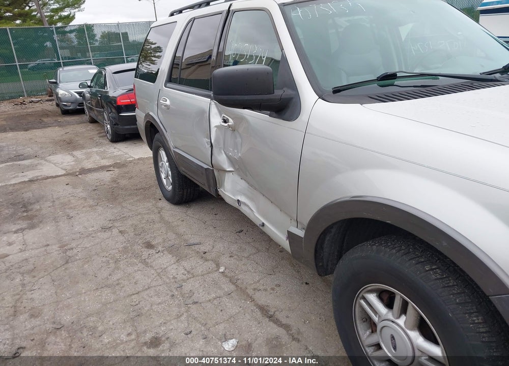 2005 FORD EXPEDITION NBX/XLT VIN: 1FMFU16505LA76570