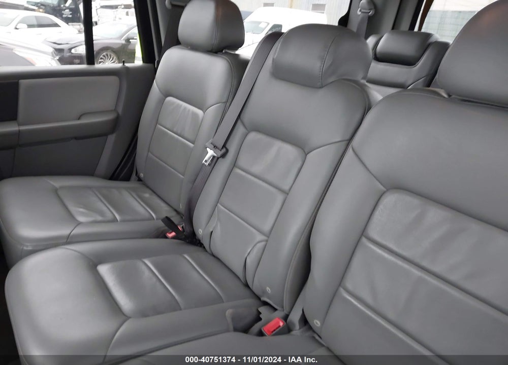 2005 FORD EXPEDITION NBX/XLT VIN: 1FMFU16505LA76570