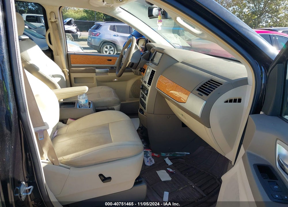 2010 CHRYSLER TOWN & COUNTRY LIMITED VIN: 2A4RR6DX6AR186149