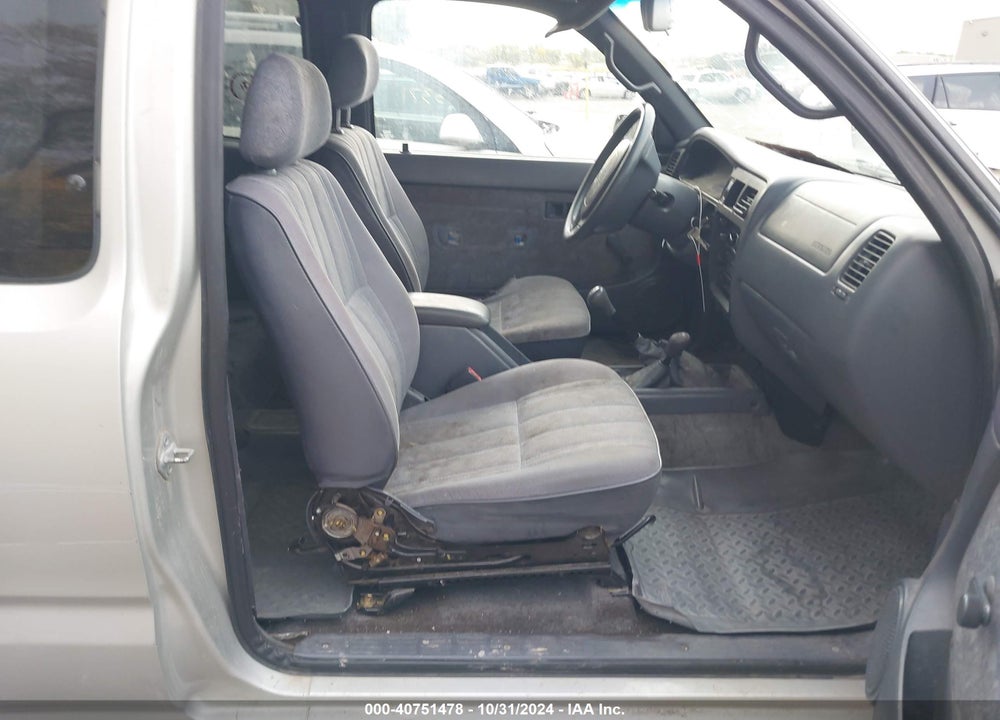 2000 TOYOTA TACOMA BASE V6 VIN: 5TEWN72N0YZ705874