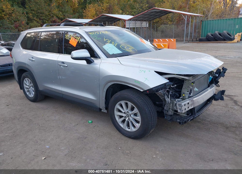 2024 TOYOTA GRAND HIGHLANDER XLE VIN: 5TDAAAB52RS028196