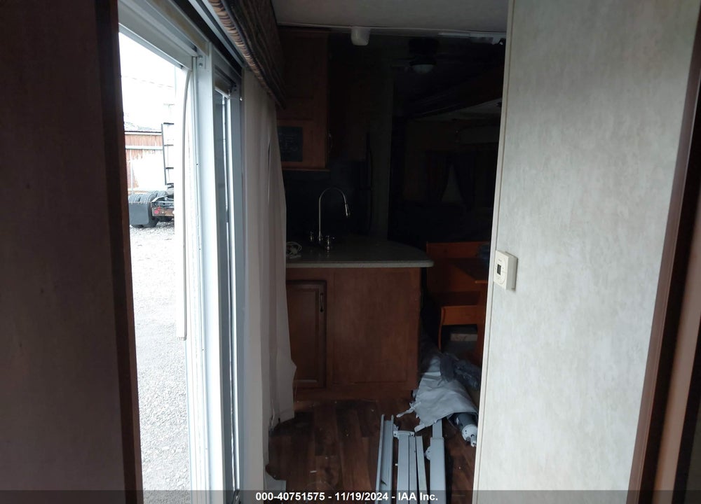 2014 FOREST RIVER FOREST RI VIN: 4X4TSMS28EM022559