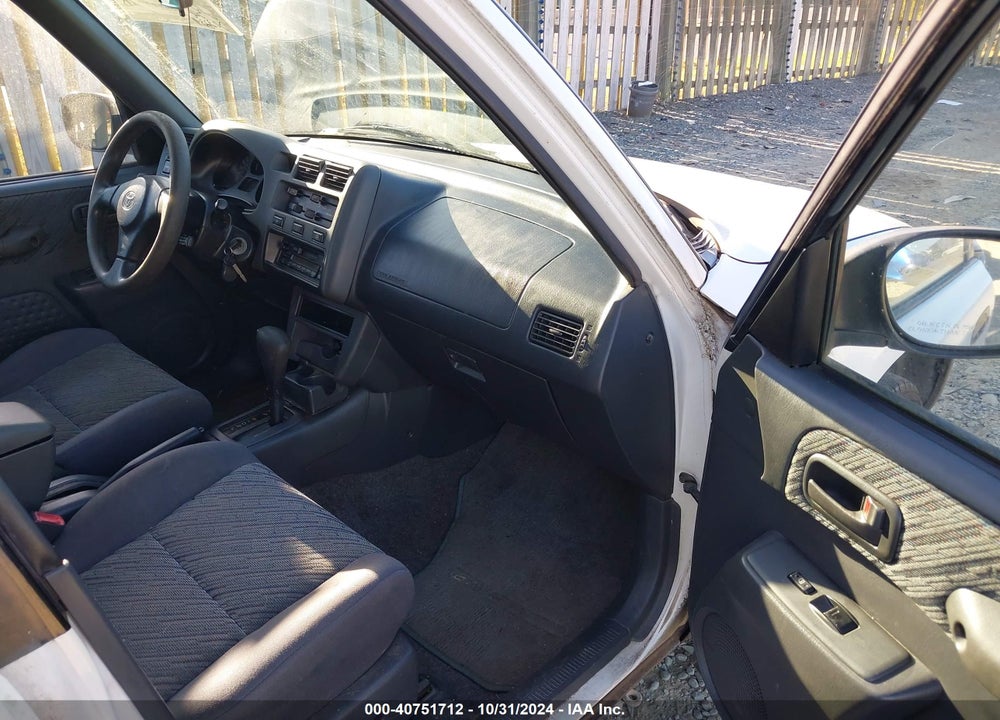 1998 TOYOTA RAV4 VIN: JT3HP10V6W0194739