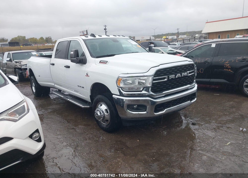 2024 RAM 3500 BIG HORN  4X4 8' BOX VIN: 3C63RRHL6RG271764