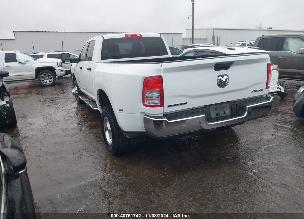 2024 RAM 3500 BIG HORN  4X4 8' BOX VIN: 3C63RRHL6RG271764