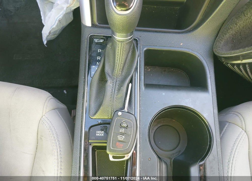 2017 HYUNDAI SONATA SE VIN: 5NPE24AF8HH578517