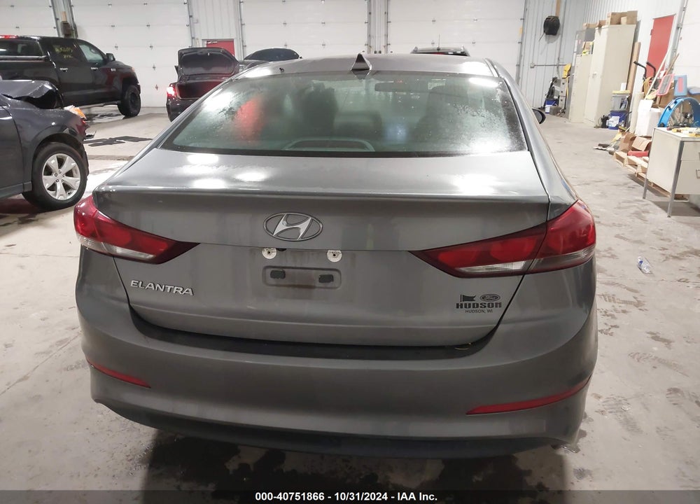 2018 HYUNDAI ELANTRA SEL VIN: 5NPD84LF9JH354783