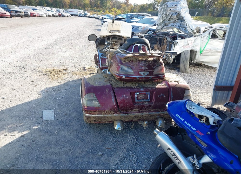 2005 HONDA GL1800 VIN: 1HFSC47085A401977