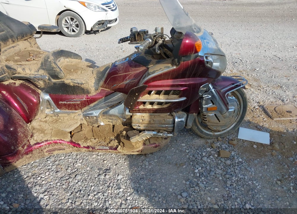 2005 HONDA GL1800 VIN: 1HFSC47085A401977