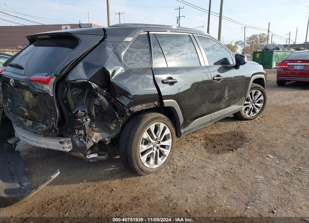 2021 TOYOTA RAV4 XLE PREMIUM VIN: 2T3A1RFV7MC155429