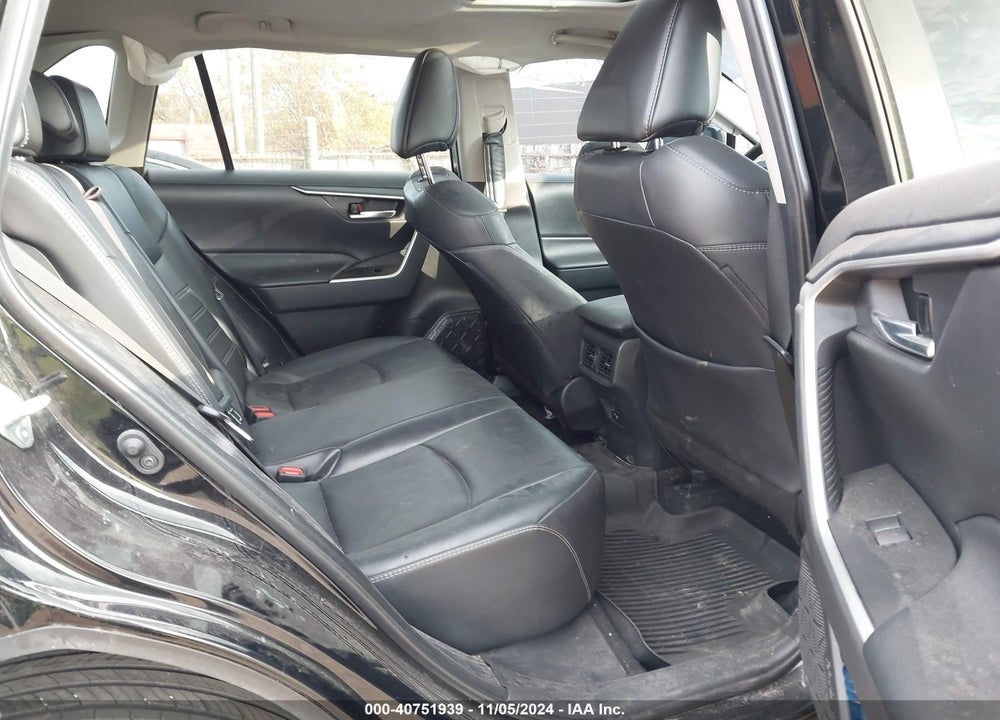 2021 TOYOTA RAV4 XLE PREMIUM VIN: 2T3A1RFV7MC155429