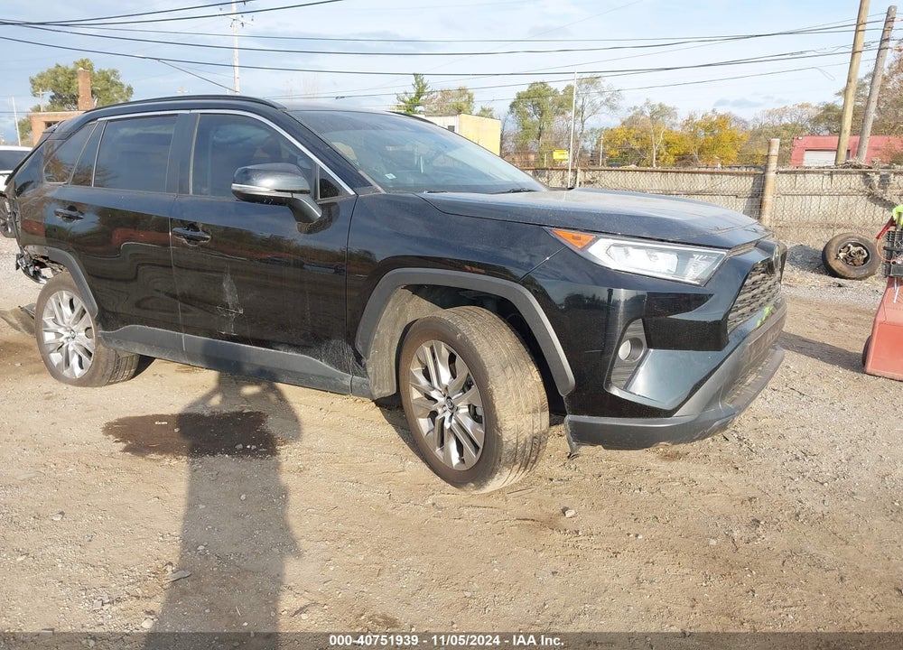 2021 TOYOTA RAV4 XLE PREMIUM VIN: 2T3A1RFV7MC155429
