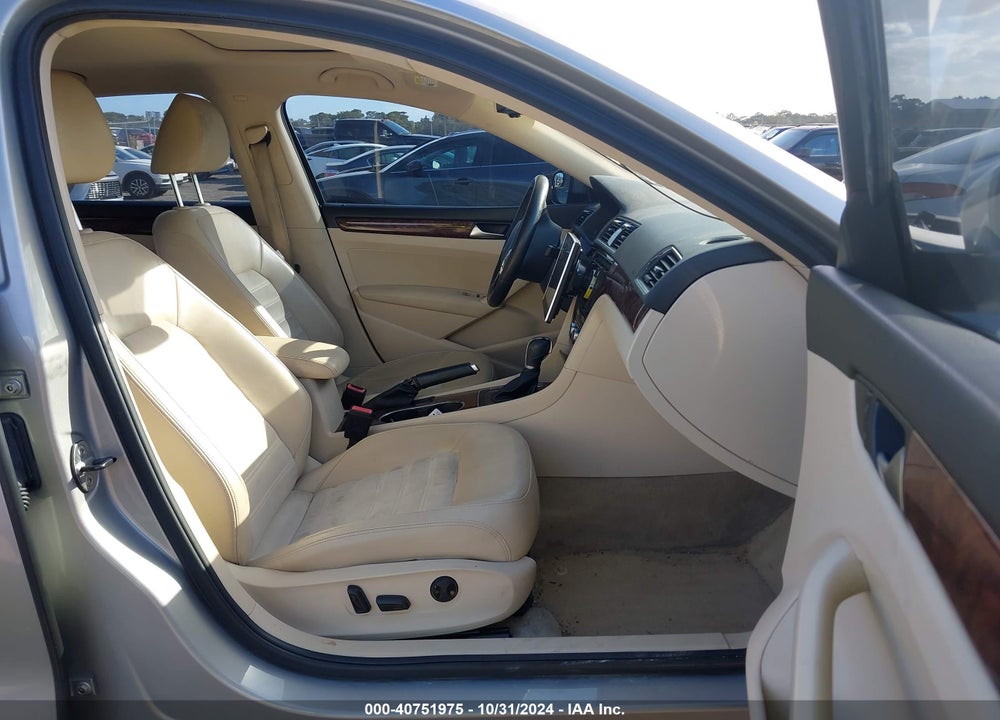 2013 VOLKSWAGEN PASSAT 2.0L TDI SEL PREMIUM VIN: 1VWCN7A34DC060252