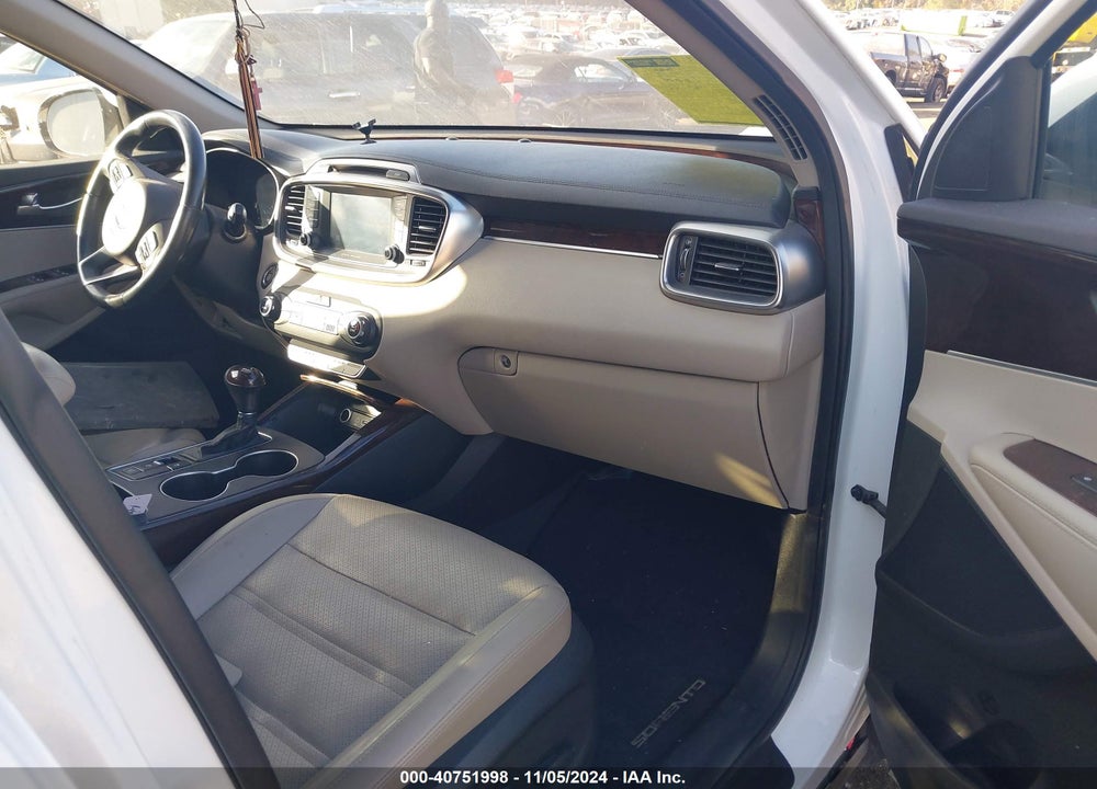 2017 KIA SORENTO 3.3L EX VIN: 5XYPH4A53HG305099