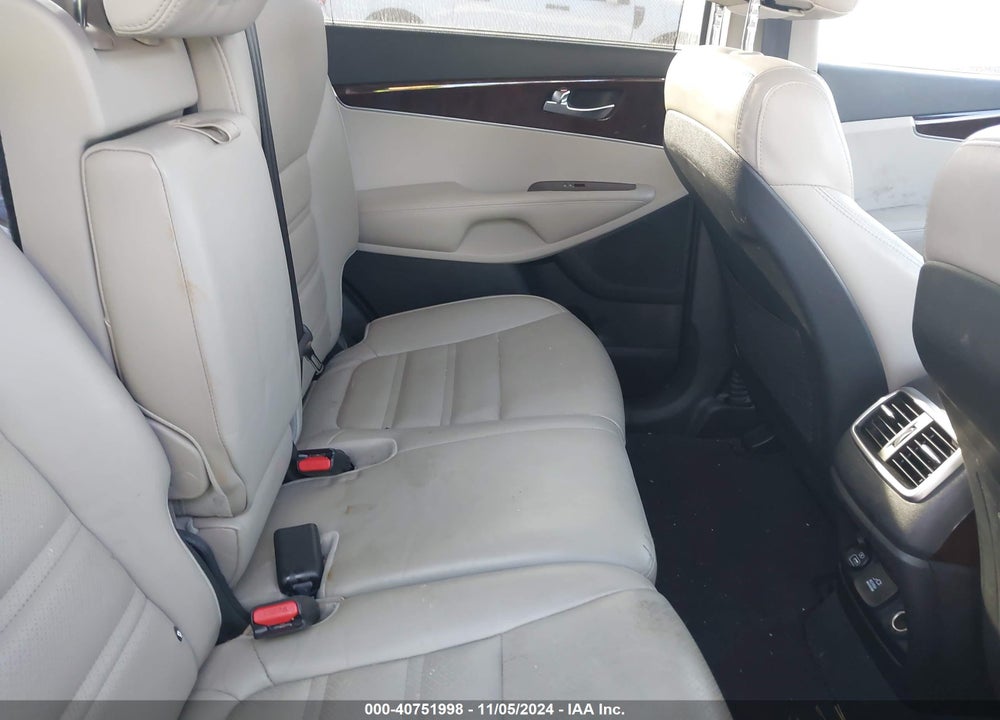 2017 KIA SORENTO 3.3L EX VIN: 5XYPH4A53HG305099