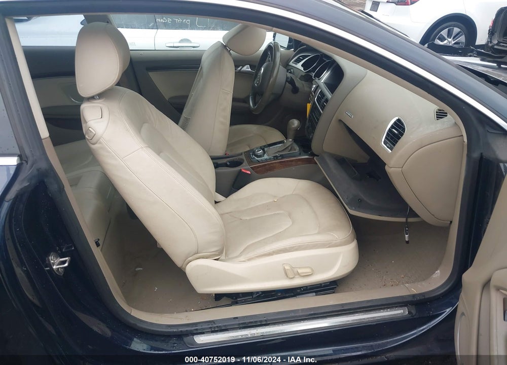 2011 AUDI A5 2.0T PREMIUM VIN: WAULFAFR6BA081782