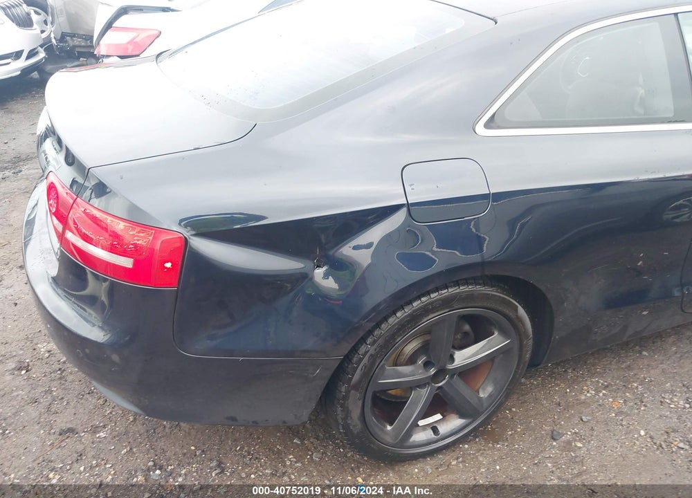 2011 AUDI A5 2.0T PREMIUM VIN: WAULFAFR6BA081782