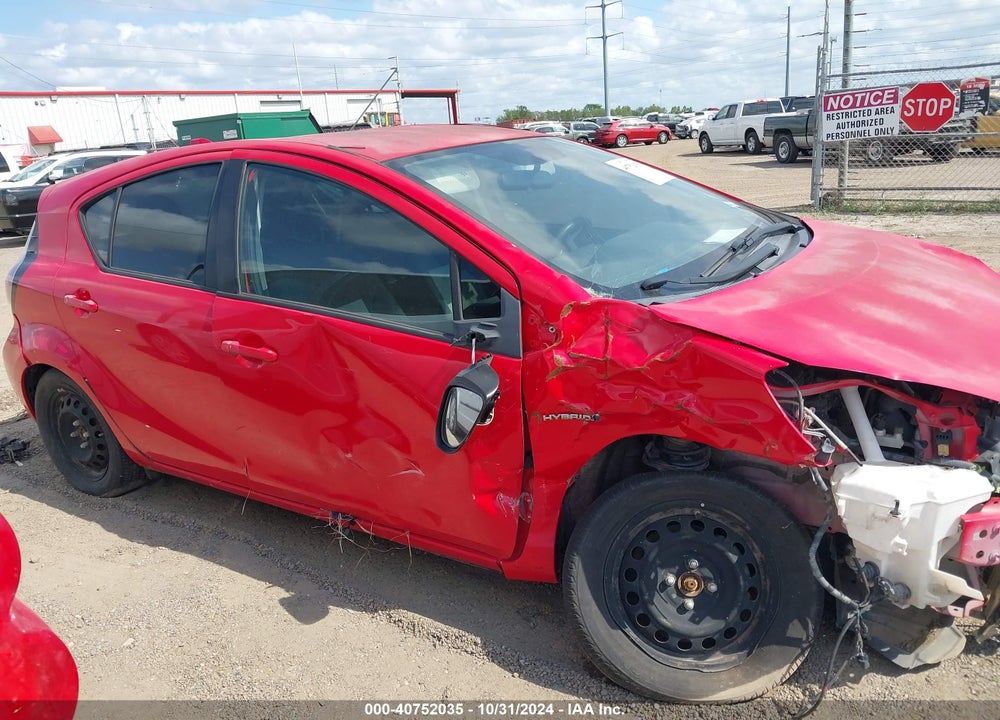 2015 TOYOTA PRIUS C TWO VIN: JTDKDTB39F1576128