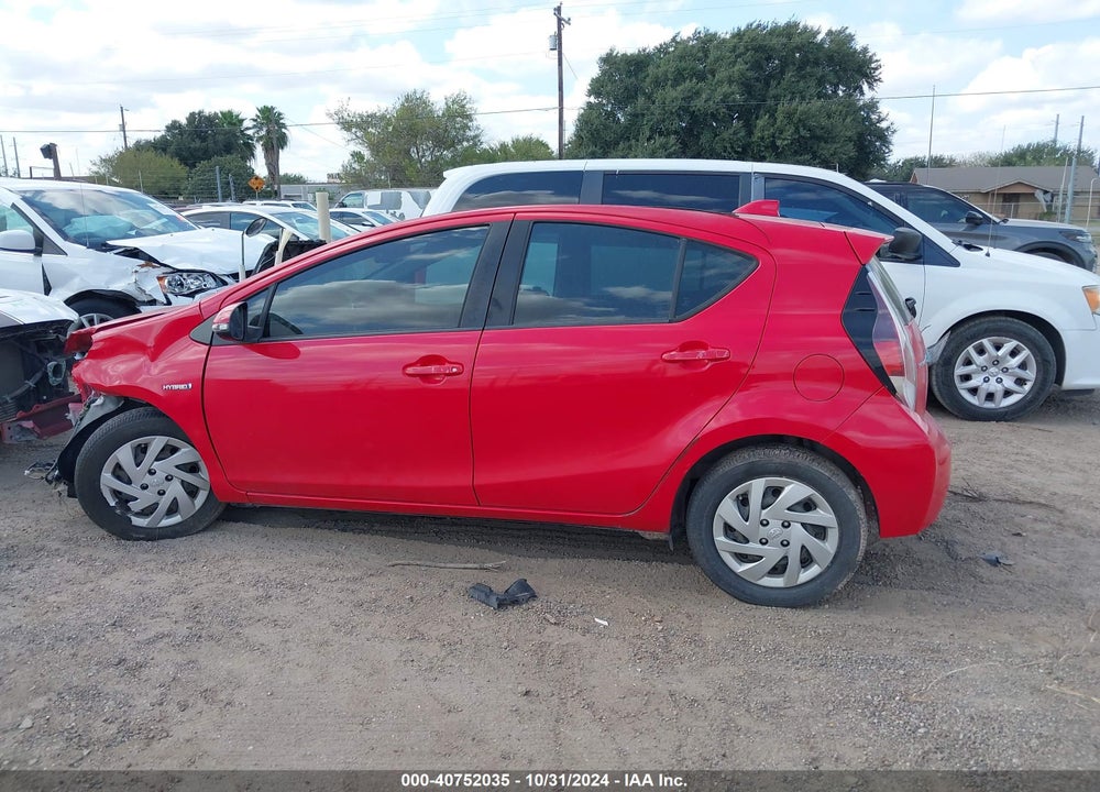 2015 TOYOTA PRIUS C TWO VIN: JTDKDTB39F1576128