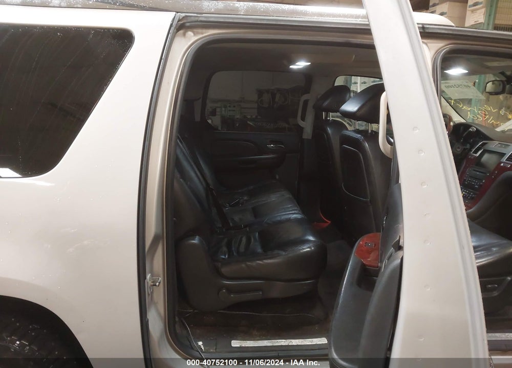 2008 CADILLAC ESCALADE ESV STANDARD VIN: 1GYFC66868R223467