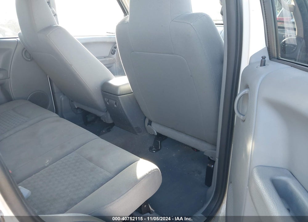 2006 JEEP LIBERTY SPORT VIN: 1J4GL48K16W283849