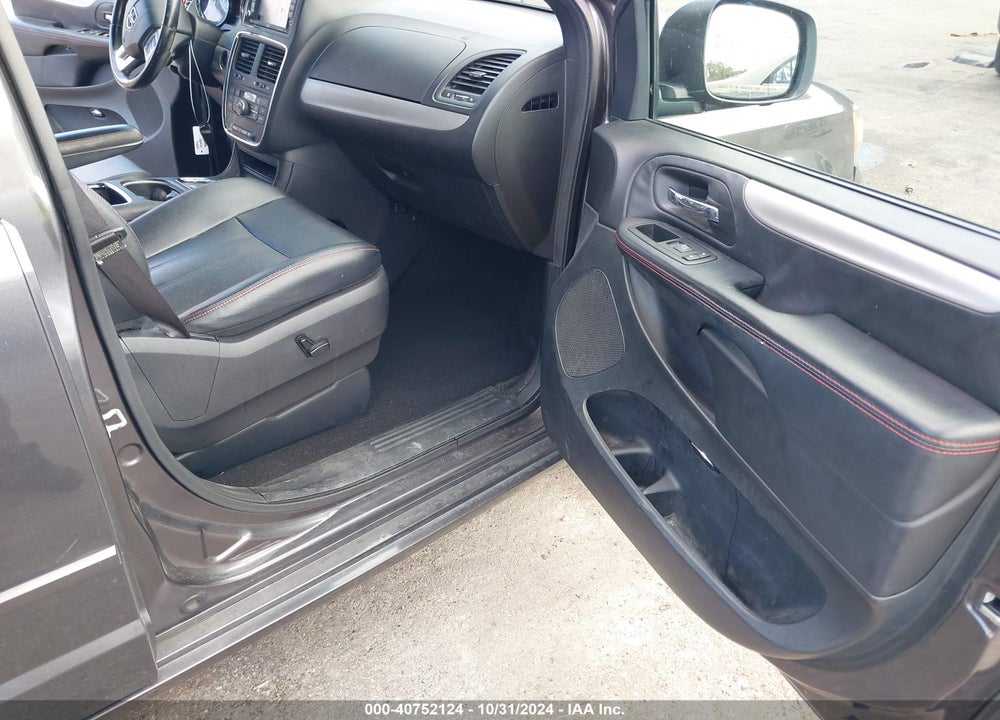 2016 DODGE GRAND CARAVAN R/T VIN: 2C4RDGEG3GR274299