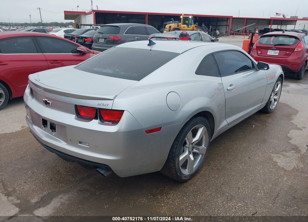 2010 CHEVROLET CAMARO 2SS VIN: 2G1FK1EJ3A9218641