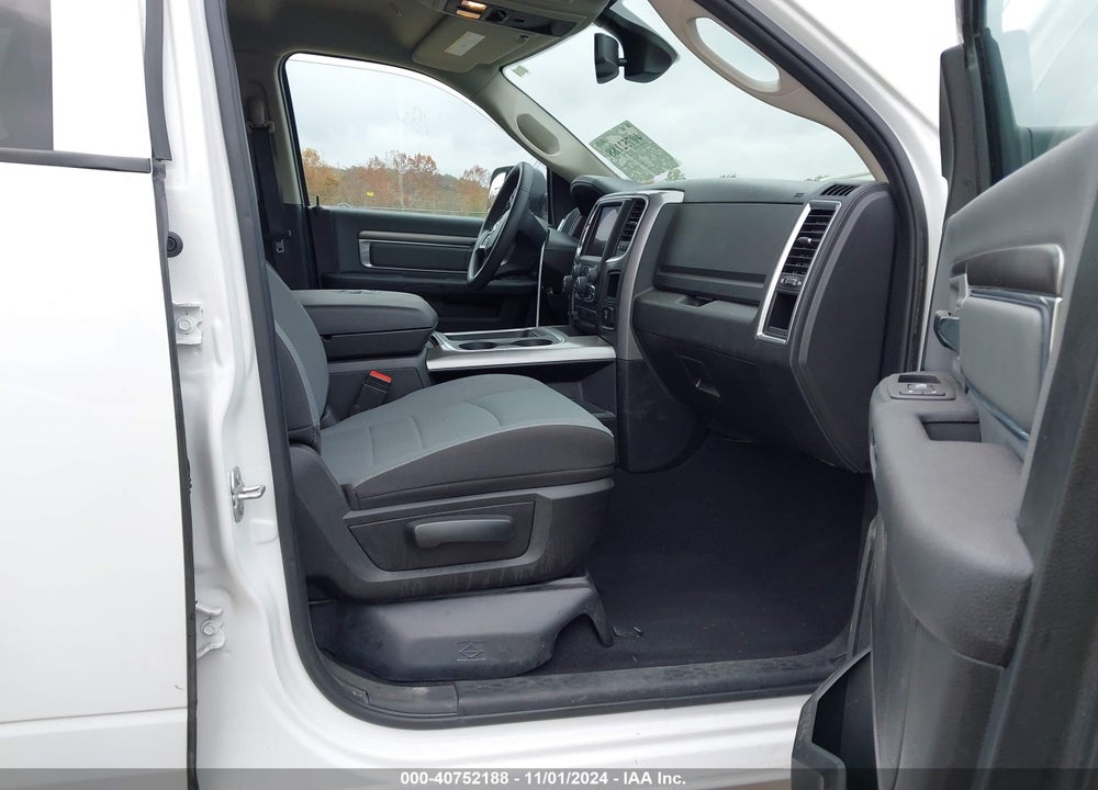 2023 RAM 1500 CLASSIC SLT 4X4 5'7 BOX VIN: 1C6RR7LG2PS516588