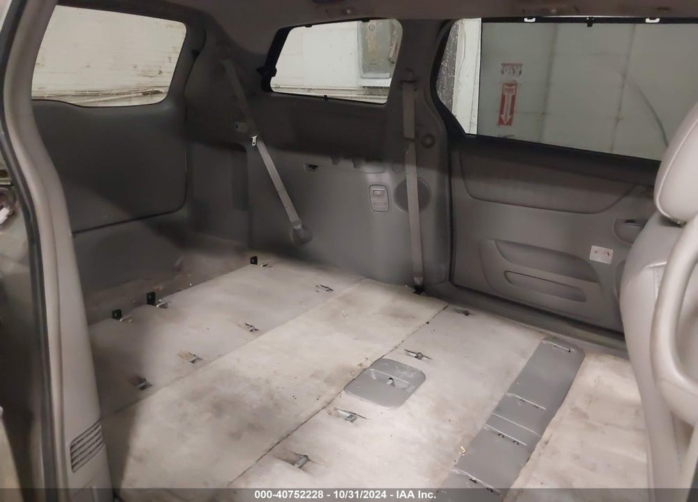 2010 TOYOTA SIENNA XLE VIN: 5TDYK4CC4AS340597