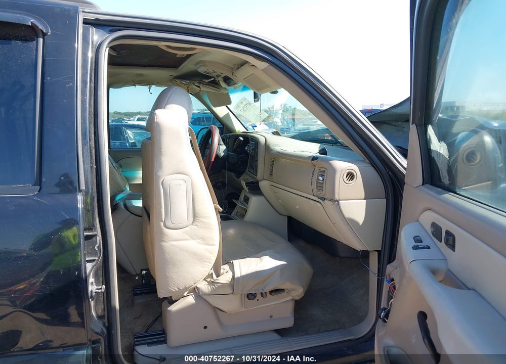 2002 CHEVROLET TAHOE LT VIN: 1GNEC13Z22R146547