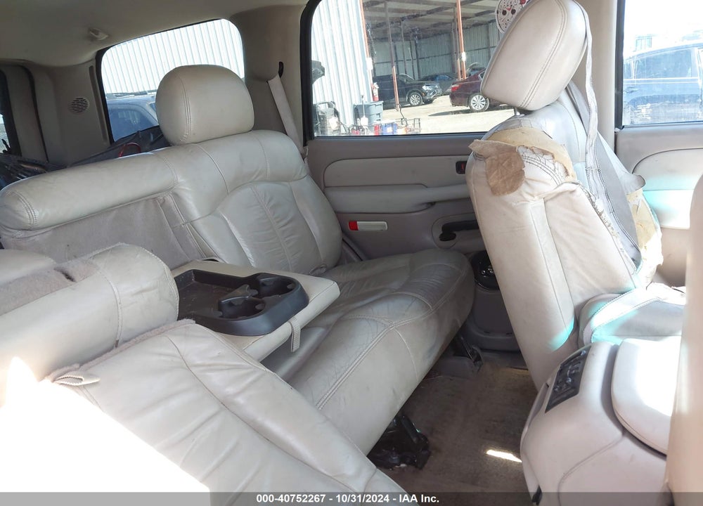 2002 CHEVROLET TAHOE LT VIN: 1GNEC13Z22R146547