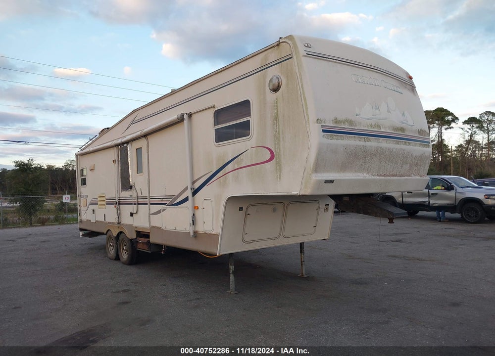 2000 CEDAR CREEK 30FT 5TH WHEEL VIN: 4X4FCRF24YS180642