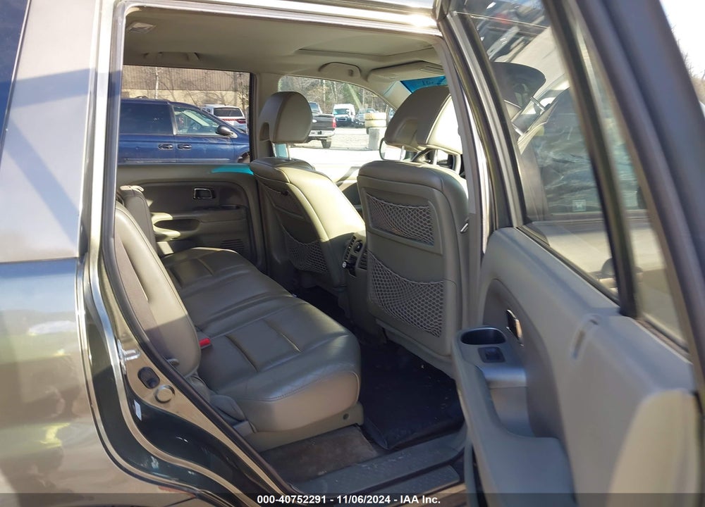 2006 HONDA PILOT EX-L VIN: 5FNYF18596B023021