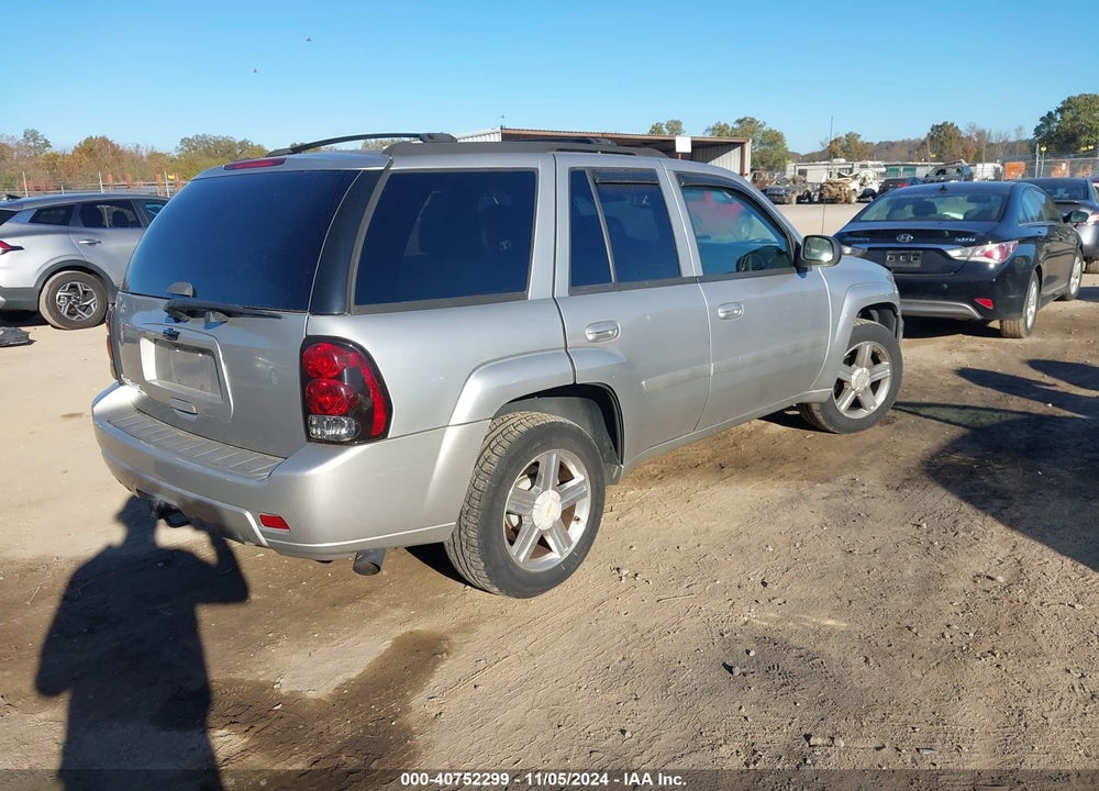 2008 CHEVROLET TRAILBLAZER LT VIN: 1GNDT13S282185669