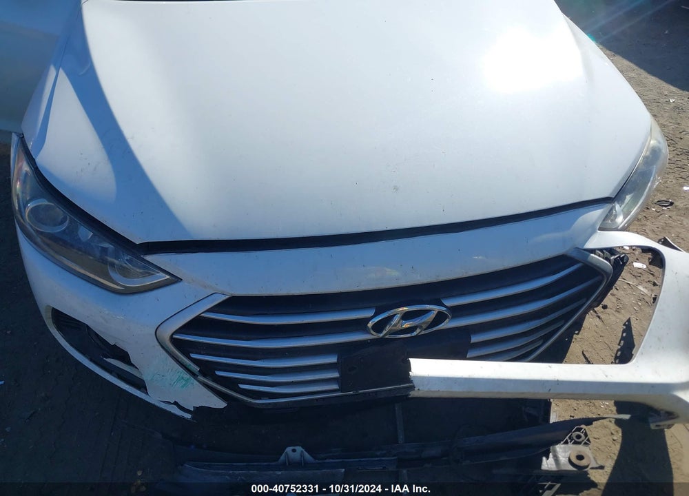 2018 HYUNDAI ELANTRA SEL VIN: 5NPD84LF1JH242530