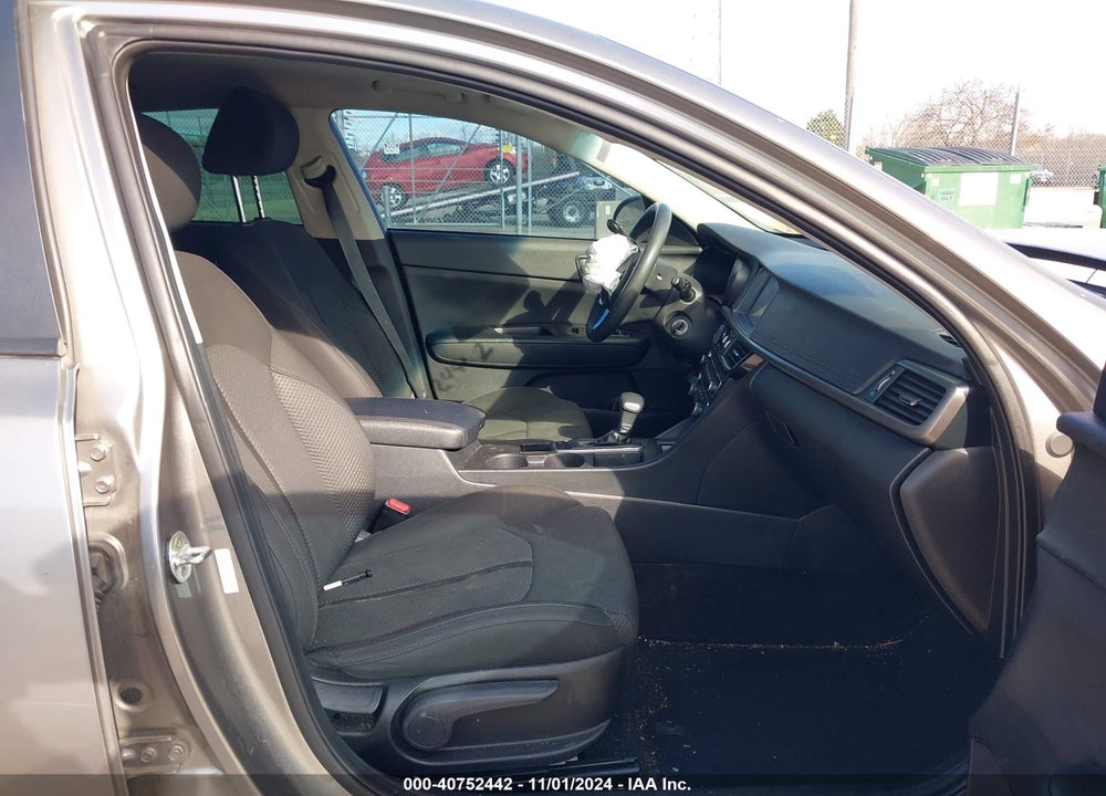 2018 KIA OPTIMA LX VIN: 5XXGT4L36JG227891